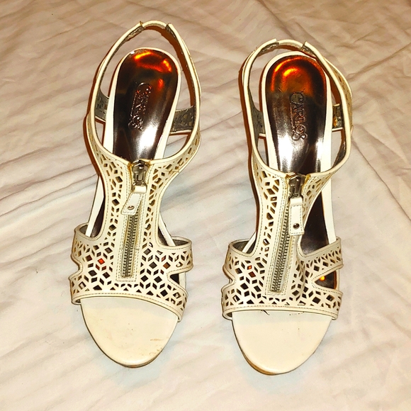 CARLOS WEDGES * 9.5 * WHITE/TAN * 5" HEEL - Picture 3 of 10